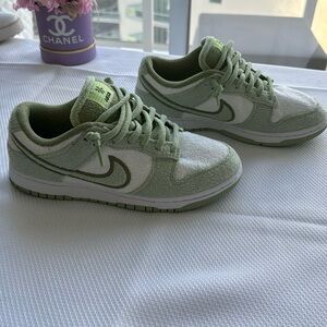 Nike Dunk low SE fleece pack Honeydew 🍈 size 7.5